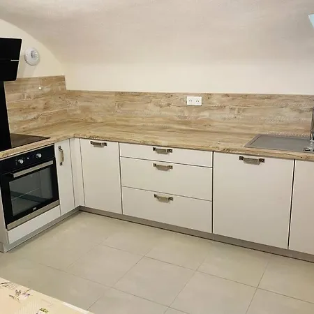 Holiday home Escoutay Dans Bastide Medievale *